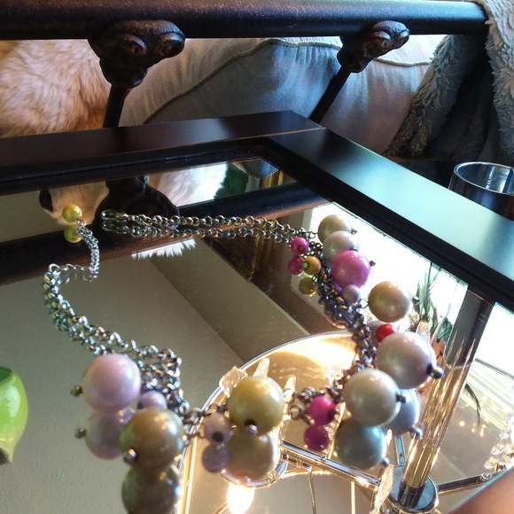 SOLD SPECTACULAR Stella and Dot neclace. Wore once. - Picture 5 of 7